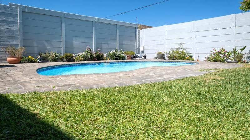 3 Bedroom Property for Sale in Richmond Estate Western Cape